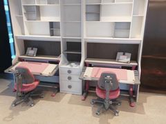 -康朴乐儿童学习桌椅(蓝色港湾店)