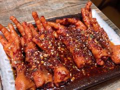 火辣凤爪-花食间餐吧(远大购物中心群力店)
