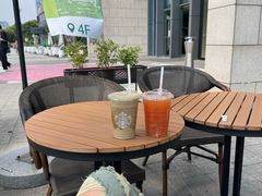 -星巴克臻选(嘉兴海宁银泰城店)