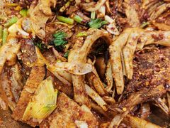 鸭下巴大锅-嘎嘎鸭下巴·爆辣干锅(明教寺店)