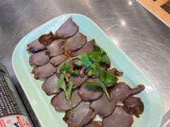 -潮界(LU·ONE凯德晶萃广场店)