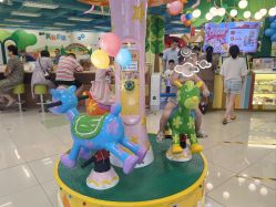 -莫莉幻想儿童乐园(武汉保利广场店)