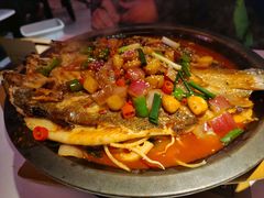 -鸣记脆皮烤鱼·海鲜烤鱼(三八广场店)