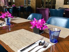 卡座-YUE·6·西式融合餐厅(外滩六号店)