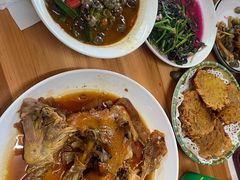 -芦茨金富饭庄·25年老字号·专做稻草鸡