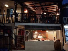 -Trattoria Altrove
