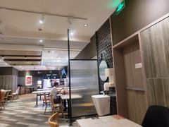 大堂-肯德基(东安路站店)
