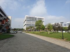 -上海第二工业大学(金海路校区)