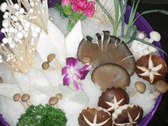 -胡记饭店(保工街店)