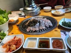 -唯成•韩国炭火烤肉 유성고기