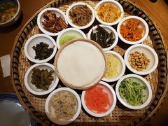 -包整·丝娃娃(一览甲秀楼风景店)