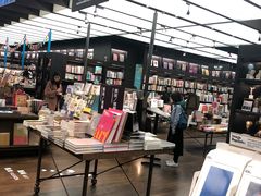 -诚品(信义店)