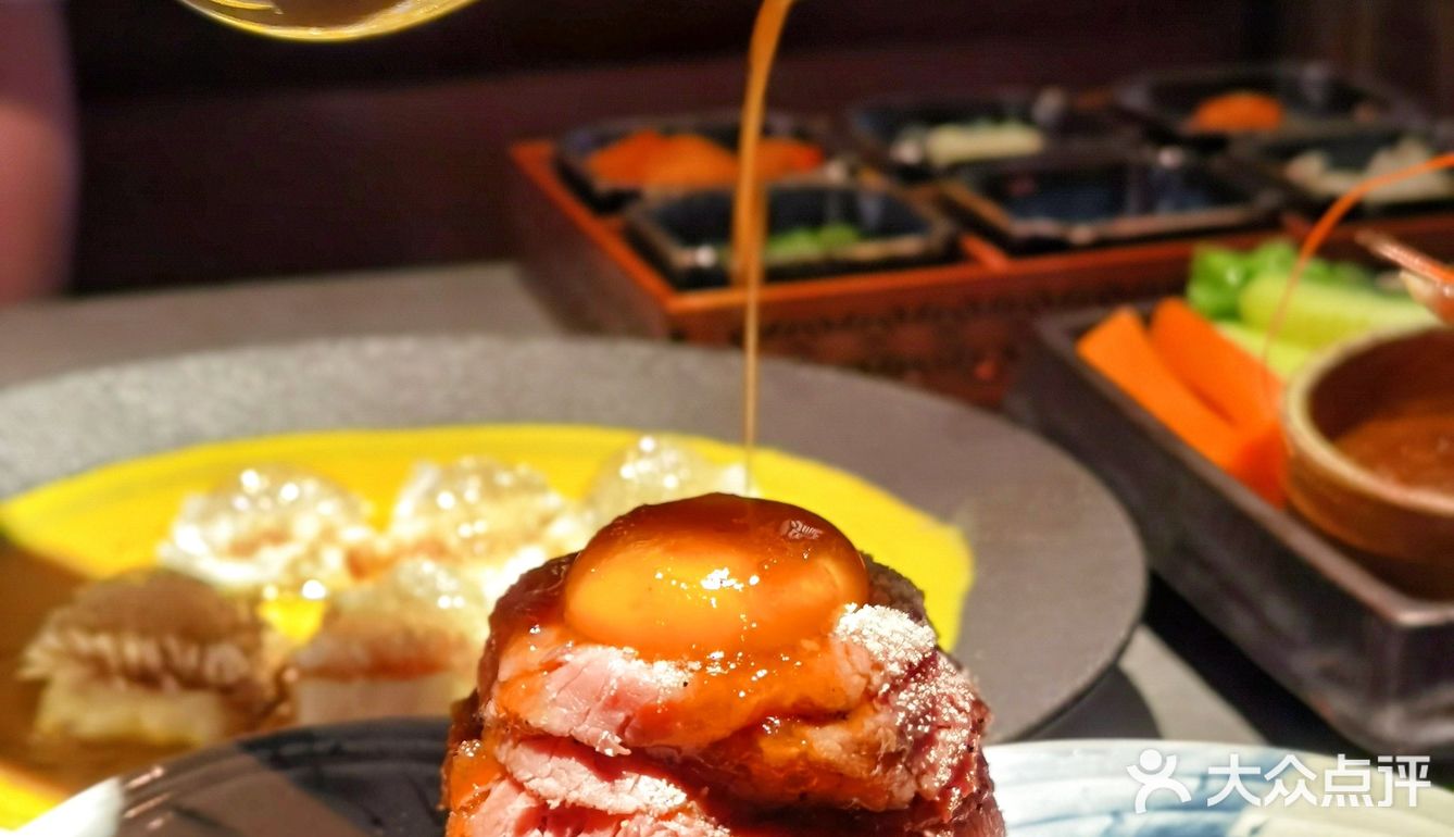 没错了，就是这一刀！现切和牛烧肉天花板