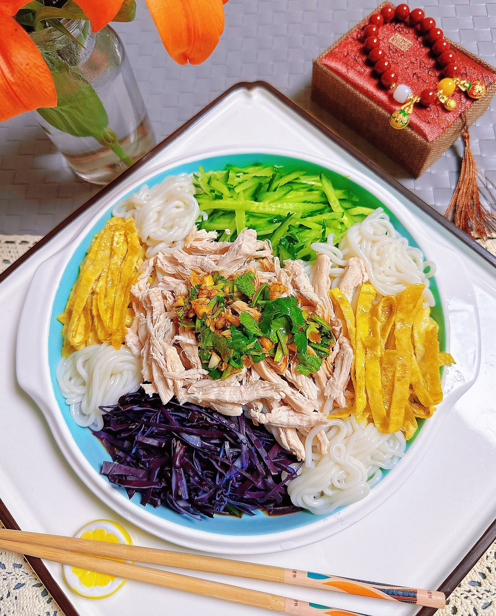 低卡减脂❗️藤椒清远鸡丝米粉‼️清爽解油腻💕