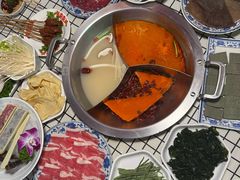 -山悦里 山野·鲜火锅(罗斯福广场店)