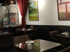 -LESCEDARS Brasserie Bistro香柏树