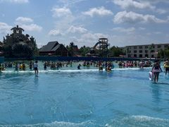 -沈阳龙润夏宫温泉水乐园