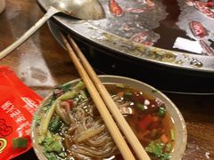 -黄潇洒老火锅(九眼桥宏济巷店)