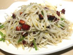 夜市炒豆芽-顶顶香煎饼家常菜(金花南路店)
