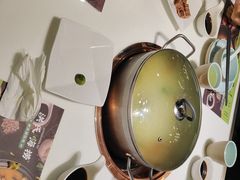 -洪氏嗨捞·猪肚鸡火锅(阳光天地店)
