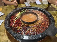 -黄潇洒老火锅(九眼桥宏济巷店)