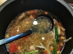 -蒙自源过桥米线(红谷滩万达店)