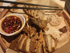 -陈大锅·岳阳鱼馆·地道岳阳菜(美食街店)