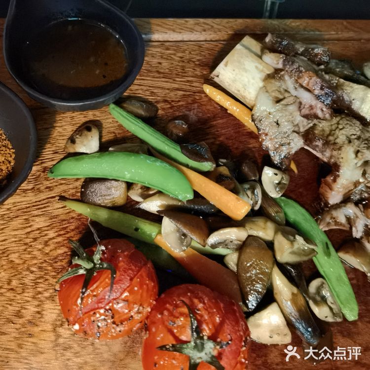 三里屯音乐餐厅