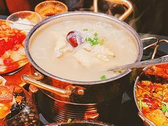 -何师烧烤Pro ·江湖川菜·小龙虾·精酿(太古里旗舰店)