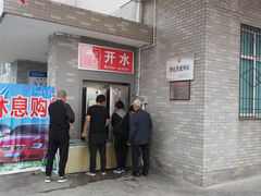 -洋县服务区-停车场
