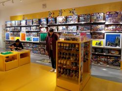 -乐高授权专卖店(朝阳大悦城店)
