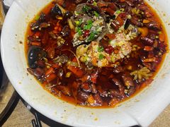 -东口码头·烧鸽子·鱼头泡饼·地方菜(金鹰悦城店)