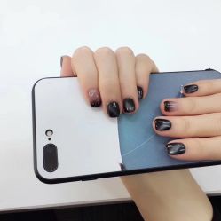 -U mi Nail美甲工作室