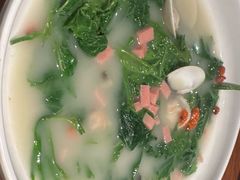 -鱼亨小鲜酸菜鱼(大信店)