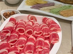 -海上明月海鲜火锅 鲜切牛肉