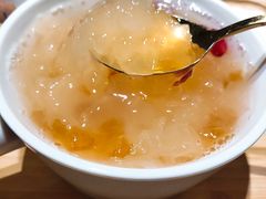 蔓越莓桃胶炖银耳-炖物24章·顺时轻养茶(杭州保利时光里店)