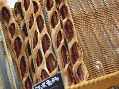 -Dough&Joe团憩(瑞虹天地月亮湾店)