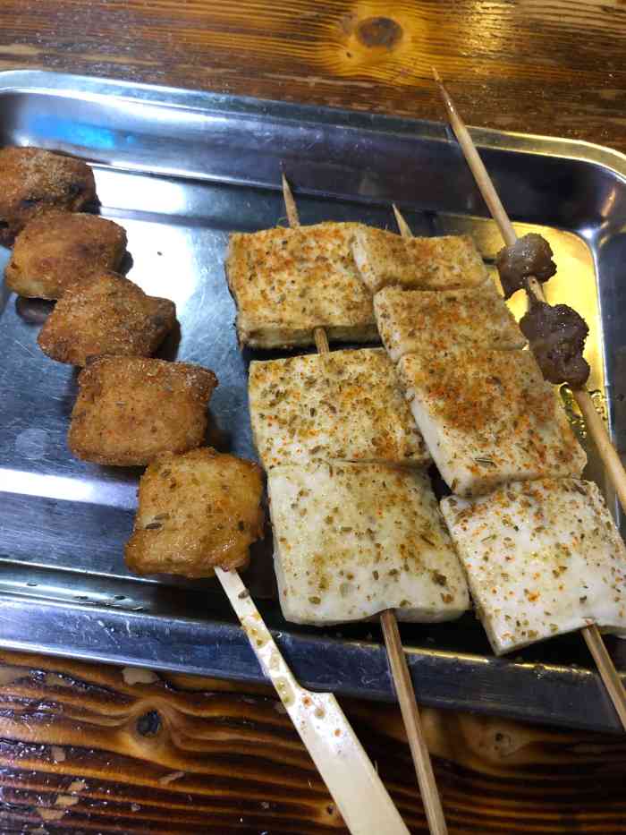 阿明烧烤实在是排队太久了.味道也真的很赞!