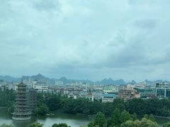 -桂林漓江大瀑布饭店