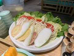 -鲜货俚鲜火锅(青果路店)
