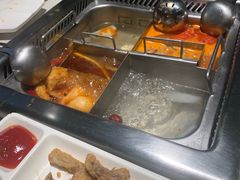 -海底捞火锅鲜切牛肉主题店(长寿路店)