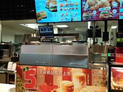 -肯德基(中纬店)