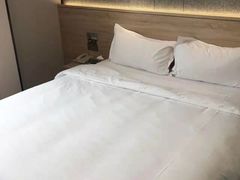 -文星酒店(广州北京路步行街海珠广场地铁站店)