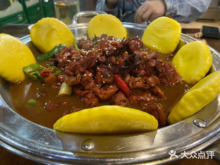 老院子园林餐饮老院子贴饼酱锅鸡图片