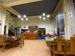 大堂-佘记全家福芋儿鸡(向阳街总店)