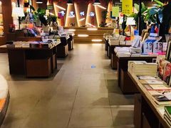 -博览书店(越秀悦汇天地店)