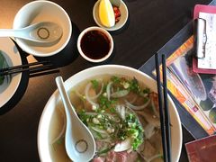 -大头虾越式风味餐厅(光明广场店)