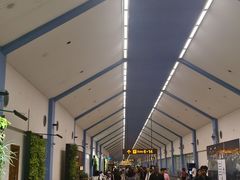 -班达拉奈克国际机场