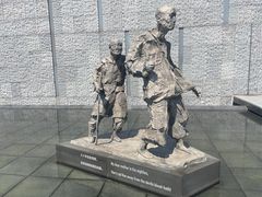 -侵华日军南京大屠杀遇难同胞纪念馆-停车场