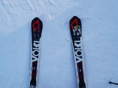 -亚布力新体委滑雪场